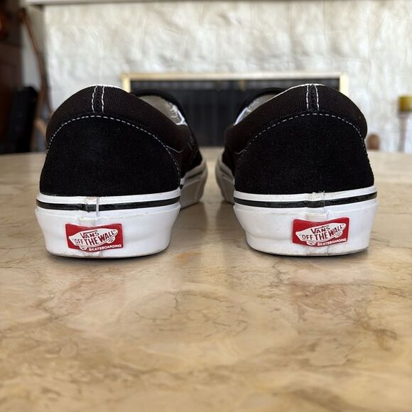 Vans Skate Slip-On Unisex Shoes Black Suede Leather - As New - Picture 7 of 13